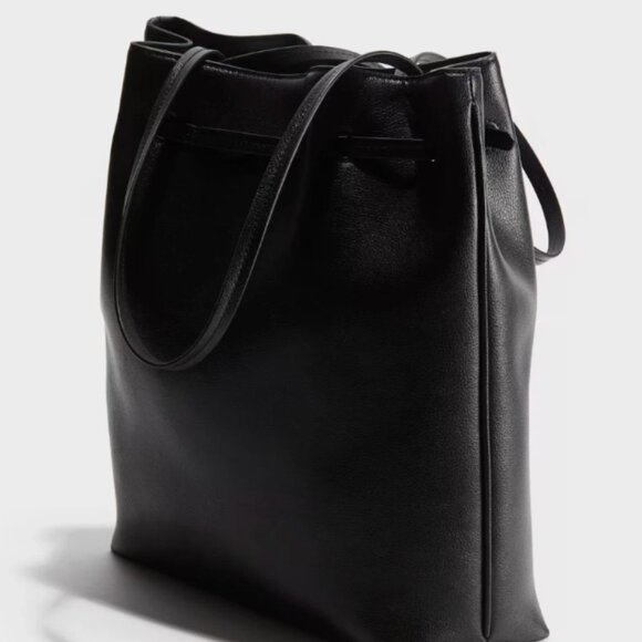 🚨 BLACK H&M TOTE W/ BELT BUCKLE DETAIL! - Picture 2 of 3